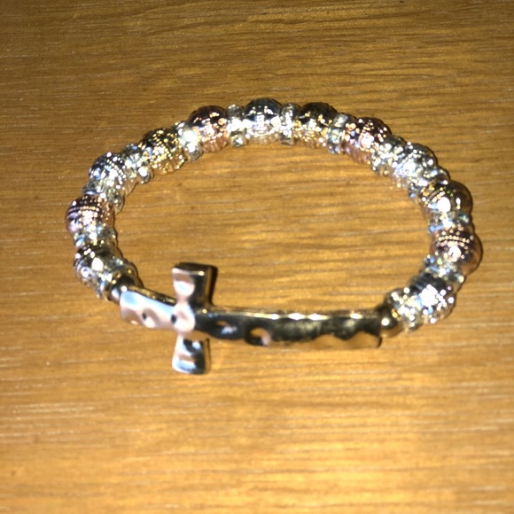 Cross bracelets - Picture 3 of 8